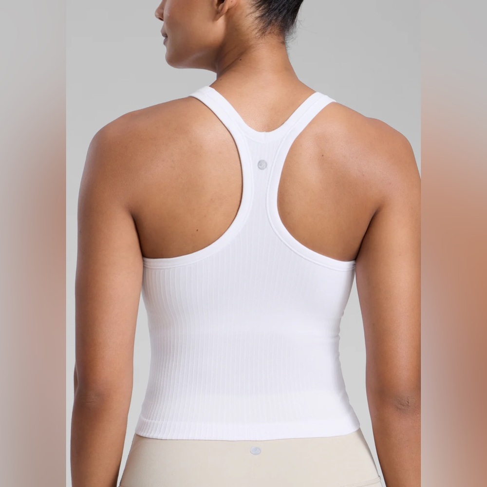 Seamless Racerback Built in Bra Ribbed Tank - Picture 4 of 7